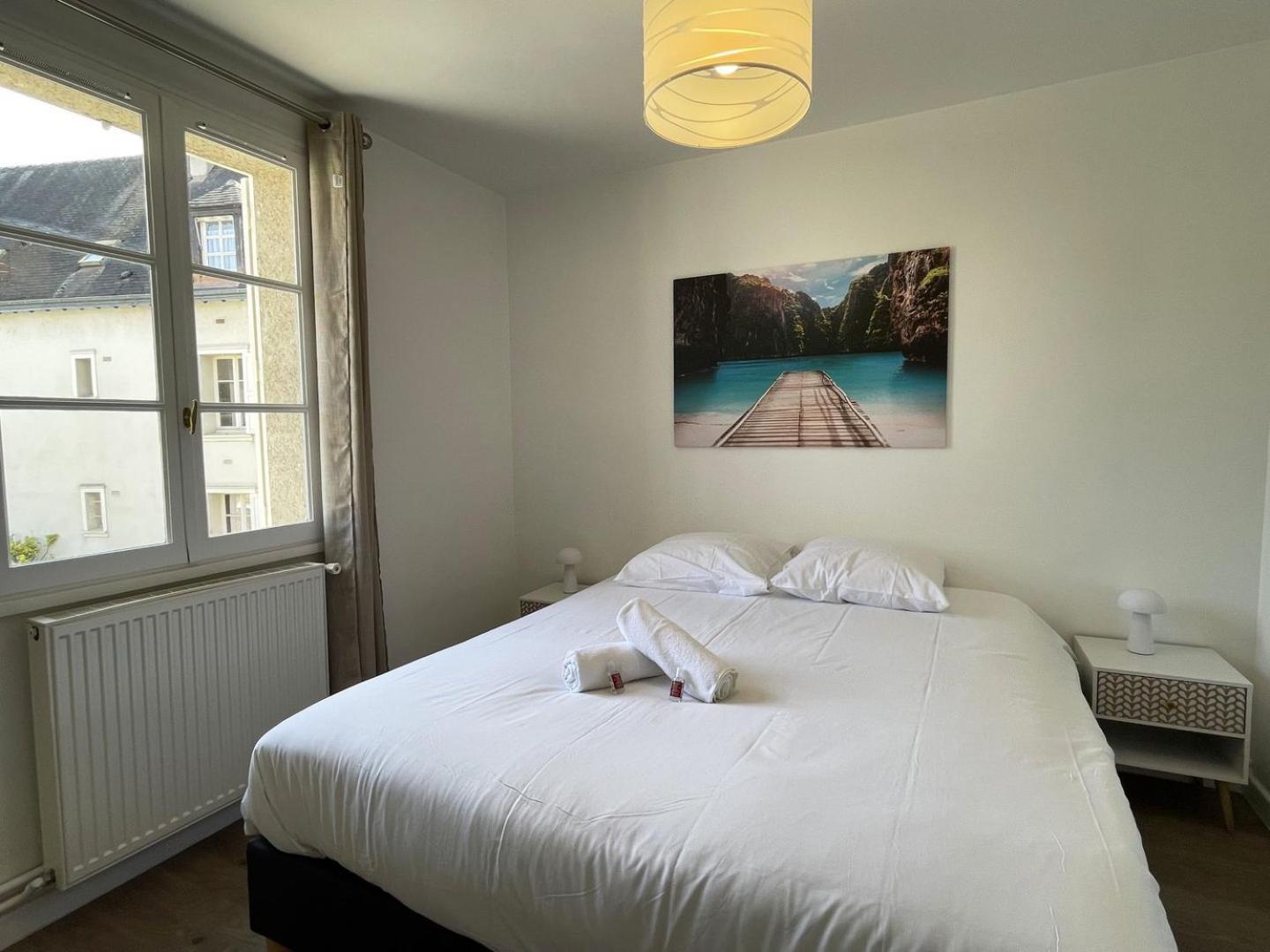 Au Bord De L'Eure - Free Parking Apartment Chartres Exterior photo